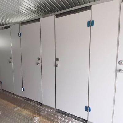 Portatif WC Toilette Porte de sécurité utilisée mobile Temporaire Toilettes mobiles avec accessoires Préfabriqué