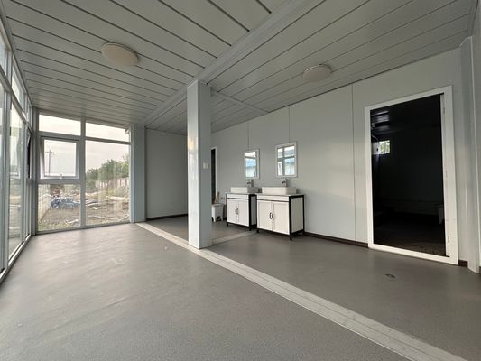 Maison en acier galvanisé panneau sandwich 20ft 40ft conteneur maison moderne préfabriqué plat pack maison de vie conteneur