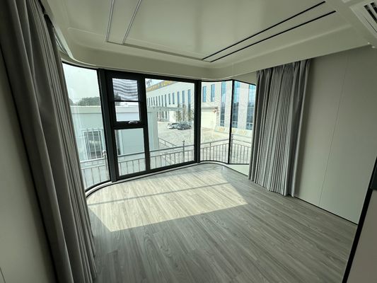 Maison verte de luxe en plein air Maison capsule spatiale préfabriquée avec cadre en acier galvanisé