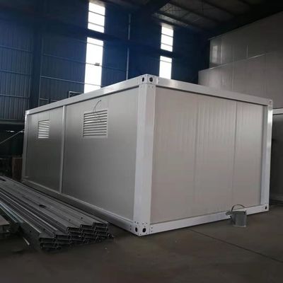 Maison-container respirante pour installer facilement des toilettes publiques mobiles sur le chantier de construction