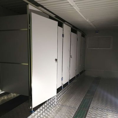 Faible coût d'expédition Prévention des catastrophes Toilette de camping portable de 20 pieds / 40 pieds de conception personnalisée et épaisseur standard