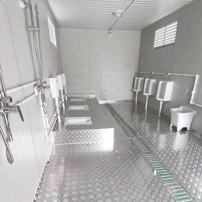Faible coût d'expédition Prévention des catastrophes Toilette de camping portable de 20 pieds / 40 pieds de conception personnalisée et épaisseur standard