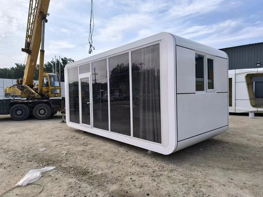 Container modulaire écologique maison avantage de la plaque d'aluminium personnalisée Capsule de mur maison pour l'hôtel en plein air