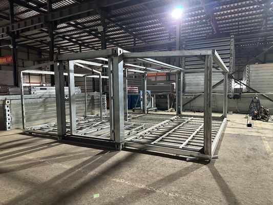 Maison de conteneurs expandable de 20 pieds 40 pieds Avantage d'une installation rapide avec des panneaux sandwich en acier moderne prêts à l'emploi