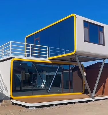 Commutateur d'électricité et couleur personnalisée de l'extérieur Luxe Space Capsule House maisons modulaires préfabriquées pour hôtel de villégiature