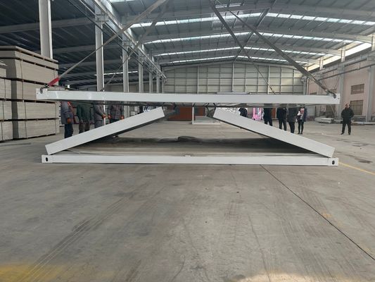 Mise à niveau Construire rapidement 20ft 30ft 40ft personnalisé modulaire imperméable à l'eau verre laine panneau sandwich porte-conteneur pliable maison avec 1