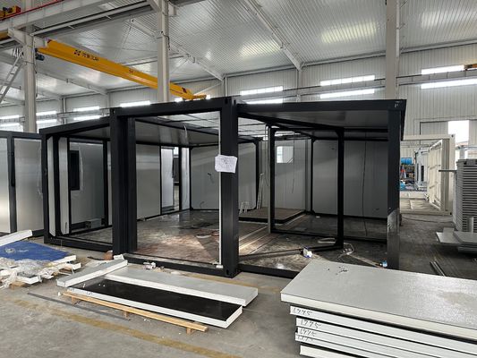 Maison de conteneurs portable à cadre d'acier pour un design contemporain prête à bouger en 20 pieds 30 pieds 40 pieds