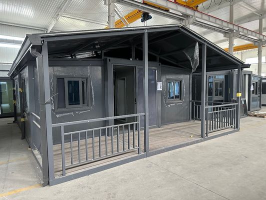 Maison de conteneurs portable à cadre d'acier pour un design contemporain prête à bouger en 20 pieds 30 pieds 40 pieds