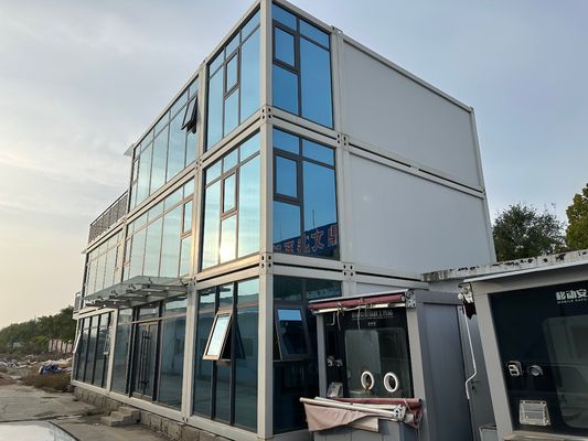 Maison de conteneurs préfabriquée de 20 pieds 40 pieds de style moderne simple Hôtel d'expédition Maison de conteneurs facile à assembler Maison de conteneurs à emballage plat