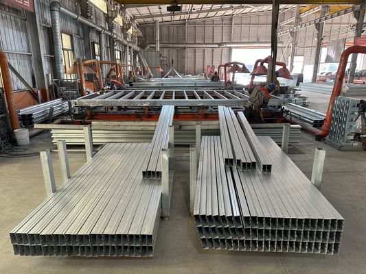 Structure en acier galvanisé stable assemblage de luxe préfabriqué rapide mobile 20 40 pieds préfabriqué maison de conteneurs à emballage plat