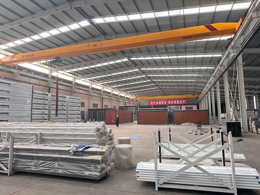 Container de maison préfabriqué à structure imperméable et cadre en acier galvanisé