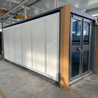 Maison de conteneurs préfabriquée de 30 pieds de type de vie de luxe Maison extensible avec bonne isolation thermique et multi-fonction