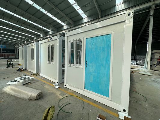 Maison modulaire personnalisée de 20 pieds/40 pieds Container pliable à isolation thermique et acoustique confortable avec économie d'énergie à faible teneur en carbone