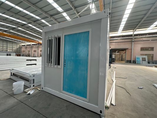 Construction en acier préfabriqué Immobilier Petite maison de conteneur pliable Parfaite pour votre couleur personnalisée et votre cour