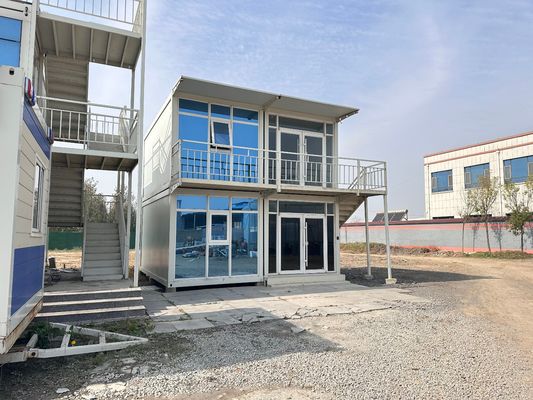 15 à 30 ans de durée de vie Maison de conteneurs de luxe Maison à emballage plat préfabriquée avec couleur personnalisée