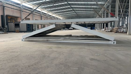Maison de conteneur pliable à l' épreuve du feu de couleur personnalisée avec fonction multiple