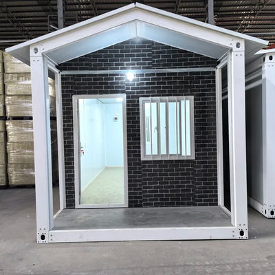 Maison de conteneurs amovible résidentielle avec plateforme et disposition spacieuse