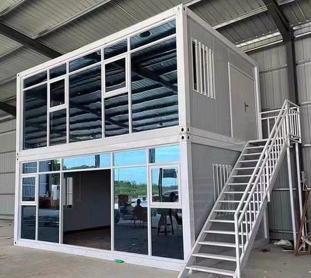 Maison en conteneur détachable blanc de style moderne avec porte de sécurité