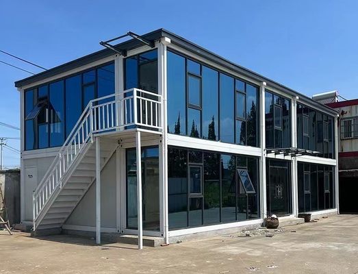 3 chambres à coucher Eco-friendly Modulaire préfabriqué Déplaceable Container House avec Carport et design respirant