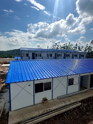 Panneau sandwich et cadre de structure en acier léger Maison préfabriquée pour la vie de luxe moderne