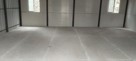 Maison préfabriquée imperméable à l'eau de 3 chambres avec plancher en bois légère