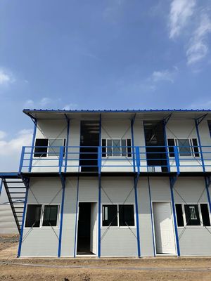Maison résidentielle préfabriquée en aluminium avec fenêtre de style japonais et fonctionnalités d'économie d'énergie