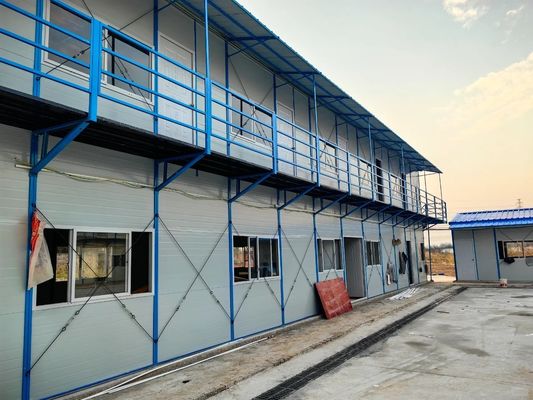 Serres Petite maison Maison mobile préfabriquée avec panneau sandwich ondulé 50/75/100 mm
