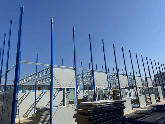 20FT/40FT Chambres de panneaux sandwich préfabriquées sur mesure pour atelier Entrepôt Bureau de construction