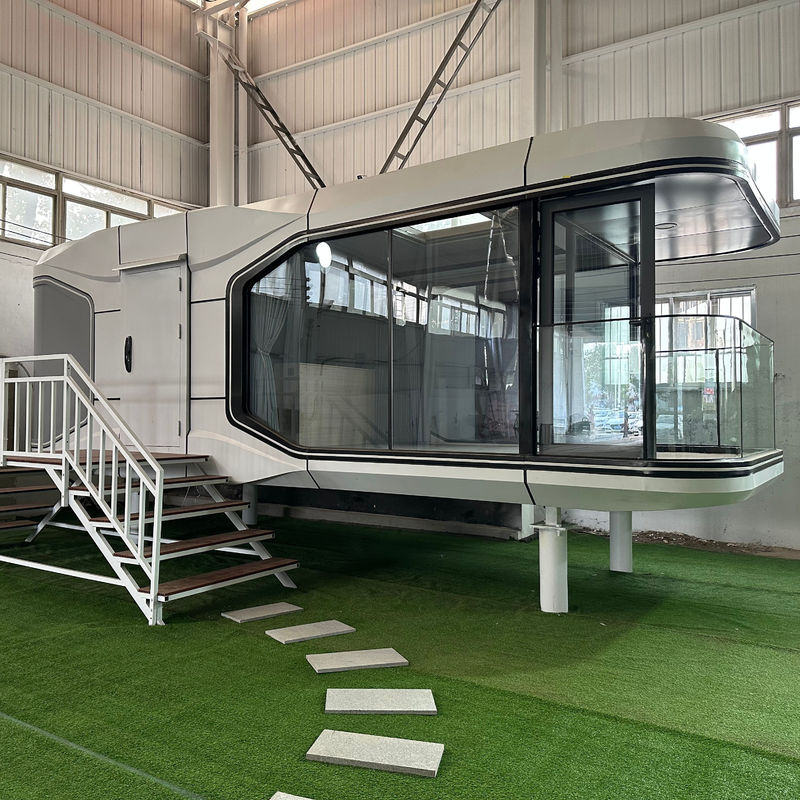 Capsule spatiale intelligente en acier de luxe modulaire 30-40 ans Durée de vie Décoration intérieure personnalisée pour hôtel en plein air
