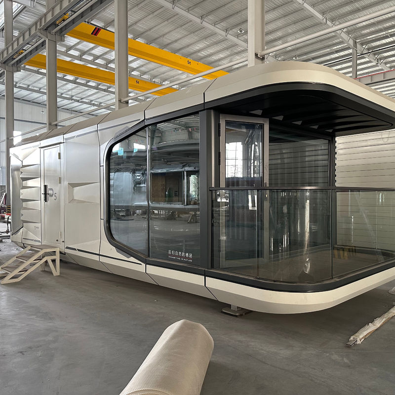 Luxueux complexe touristique Container maison moderne élégant 2 chambres à coucher Capsule Hôtel avec fenêtre en aluminium