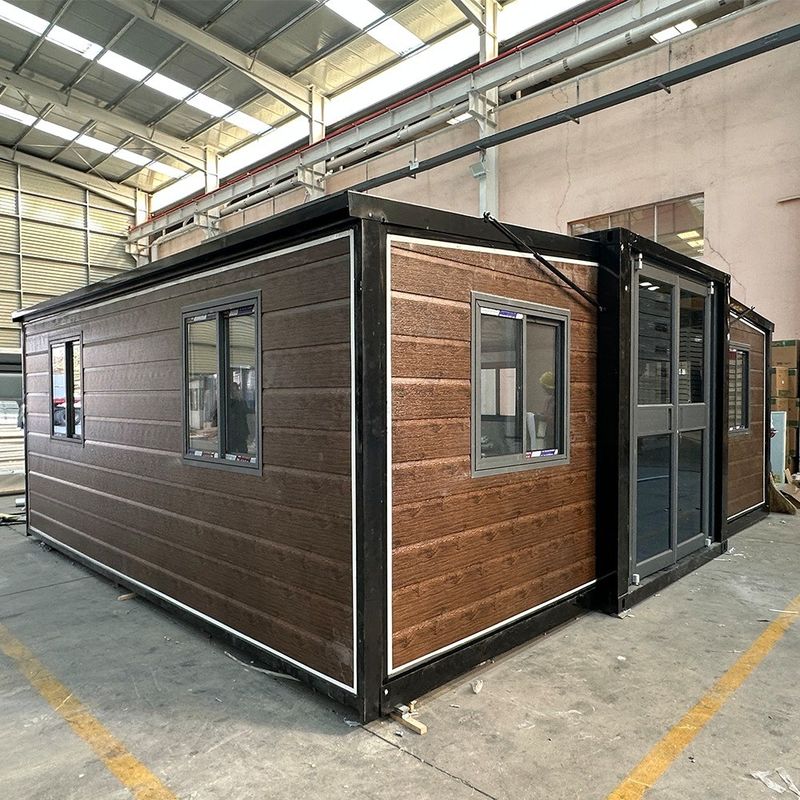 Maison de conteneurs élargie cadre en acier ignifuge maison préfabriquée villa 40ft 20ft facile à installer pour la durée de vie 15-30 ans