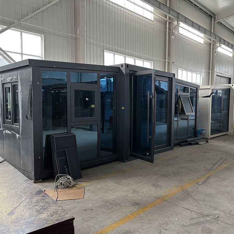 Container de maison préfabriquée expandable multifonctionnelle de 20 pieds pour une installation facile et étanche au vent