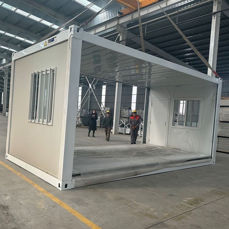 Maison de conteneur pliable préfabriquée portable et empilable écologique Maison pliable mobile avec toit en panneau sandwich EPS