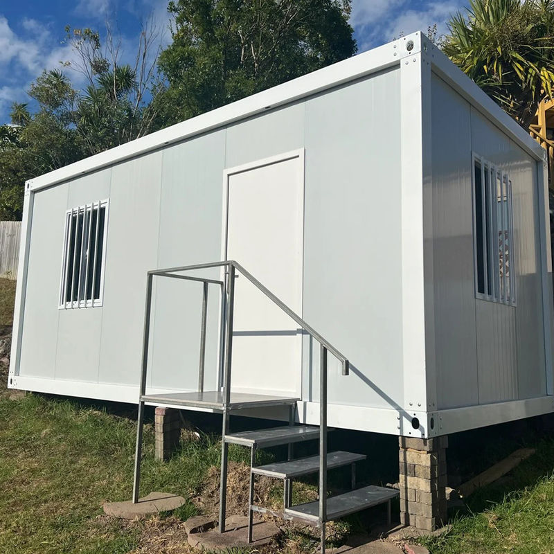 Maison de conteneurs amovible avec porte de sécurité et électricité standard locale
